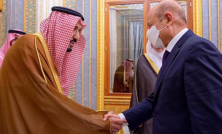 لقاء الملك سلمان ورئيس اليمن