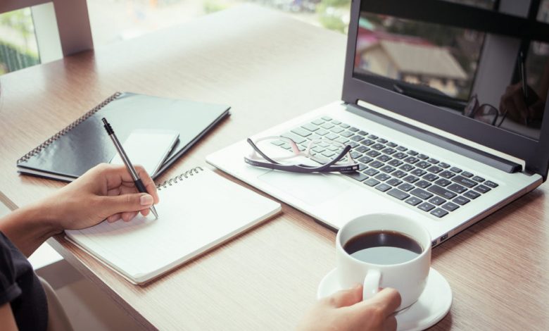 وظائف شاغرة للجنسين عبر برنامج العمل عن بُعد