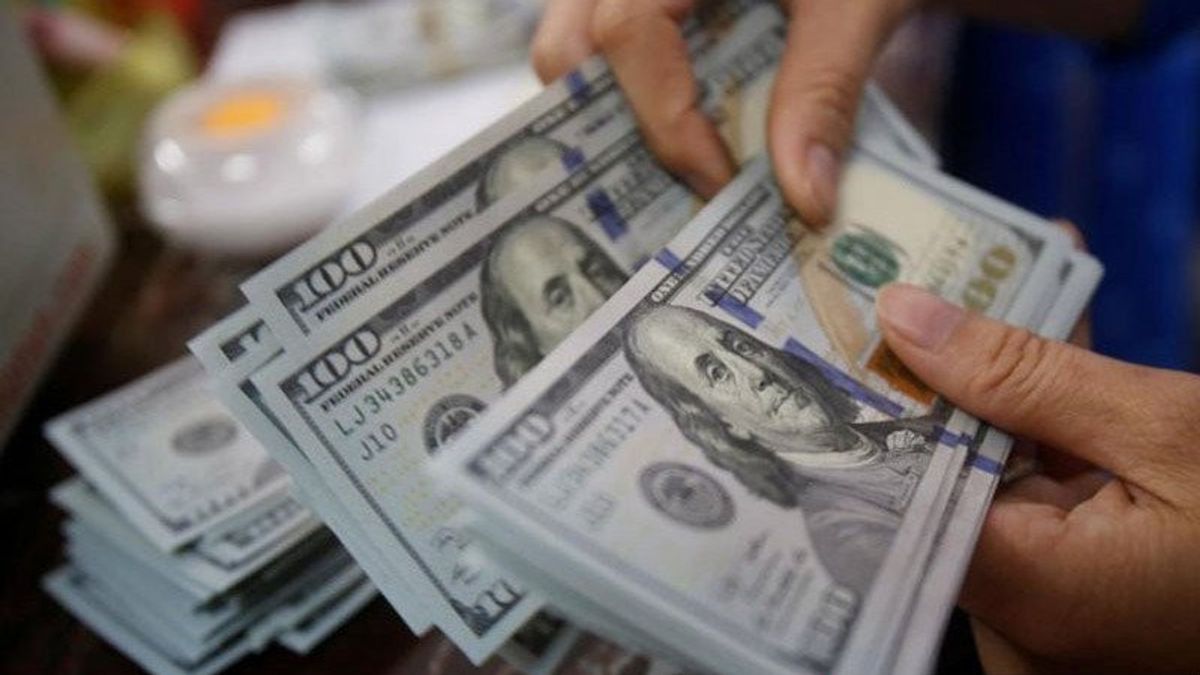 أكبر تراجع أسبوعي للدولار الأمريكي