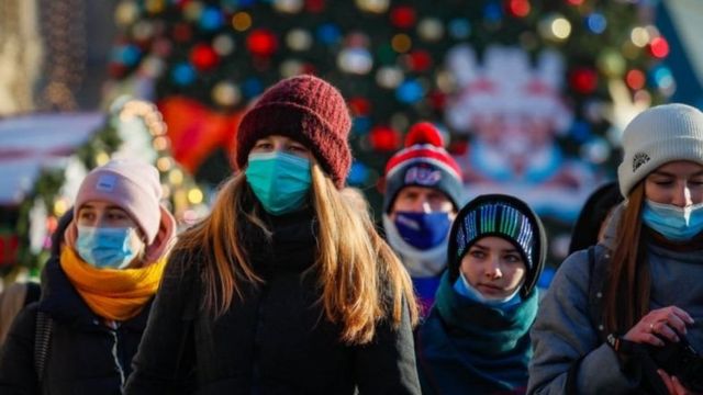 روسيا: وفيات كورونا تقترب من 379 ألفاً