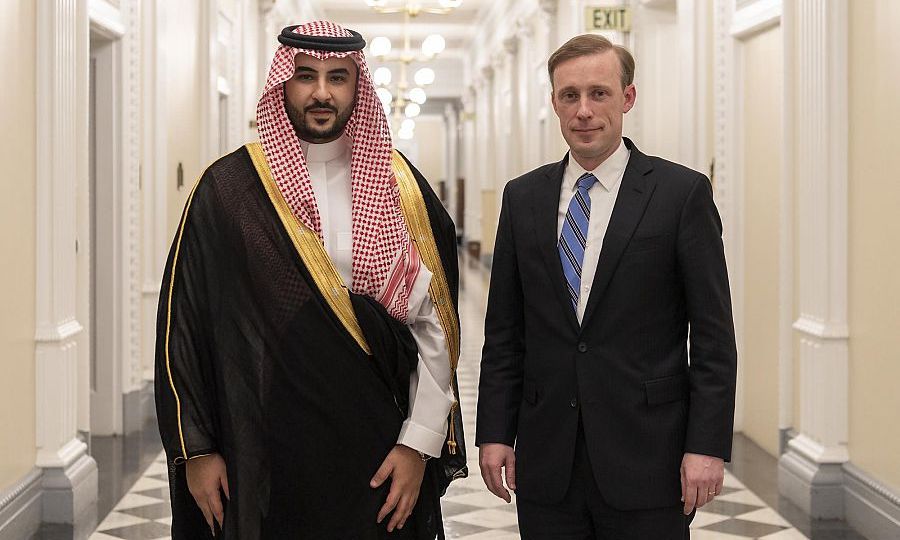 نائب وزير الدفاع يصل واشنطن في زيارة رسمية