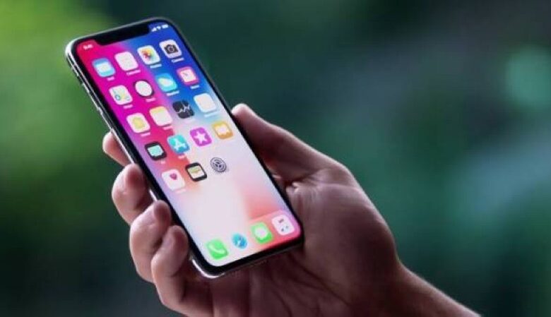 تحذير.. التحديق في شاشات الموبايل قد يقتلك