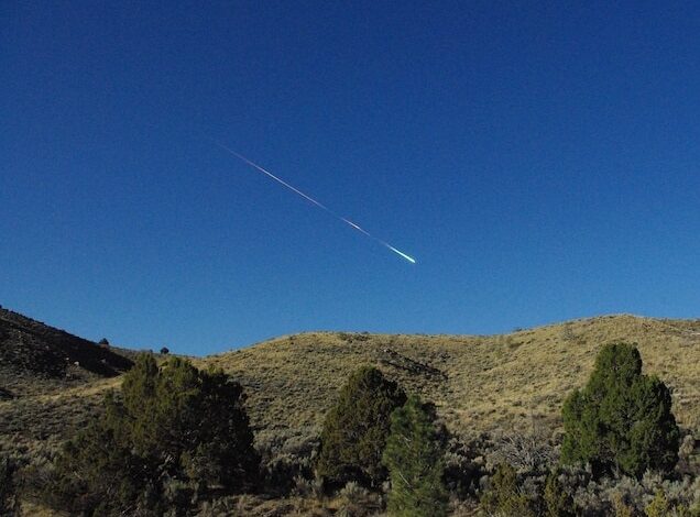 ظاهرة فلكية: ذروة شهب الحمليات 2022.. الثلاثاء