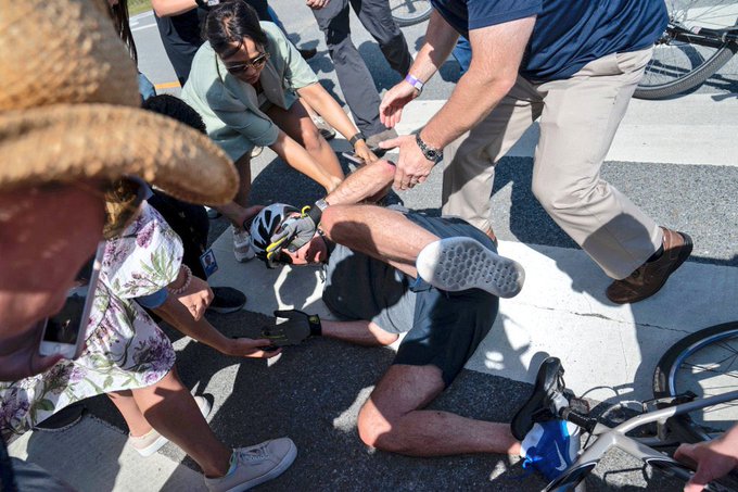 سقوط الرئيس الأمريكي