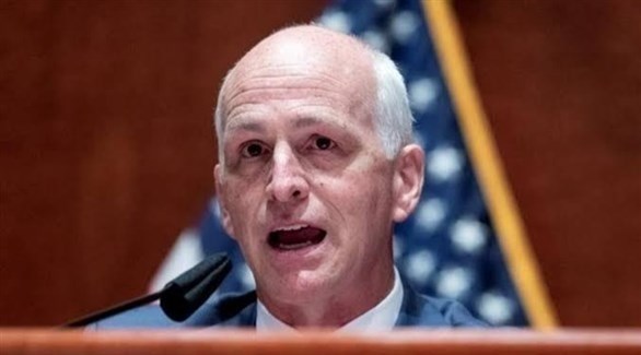 آدم سميث رئيس لجنة القوات المسلحة