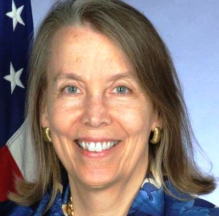 السفيرة لوسي