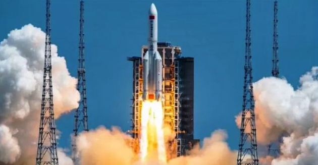 حطام الصاروخ الصيني