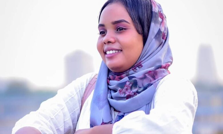الاعلامية أبرار أمير
