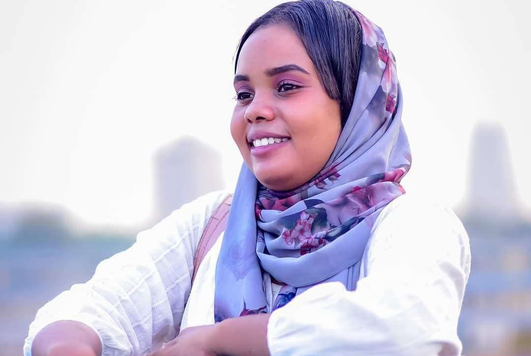 الاعلامية أبرار أمير
