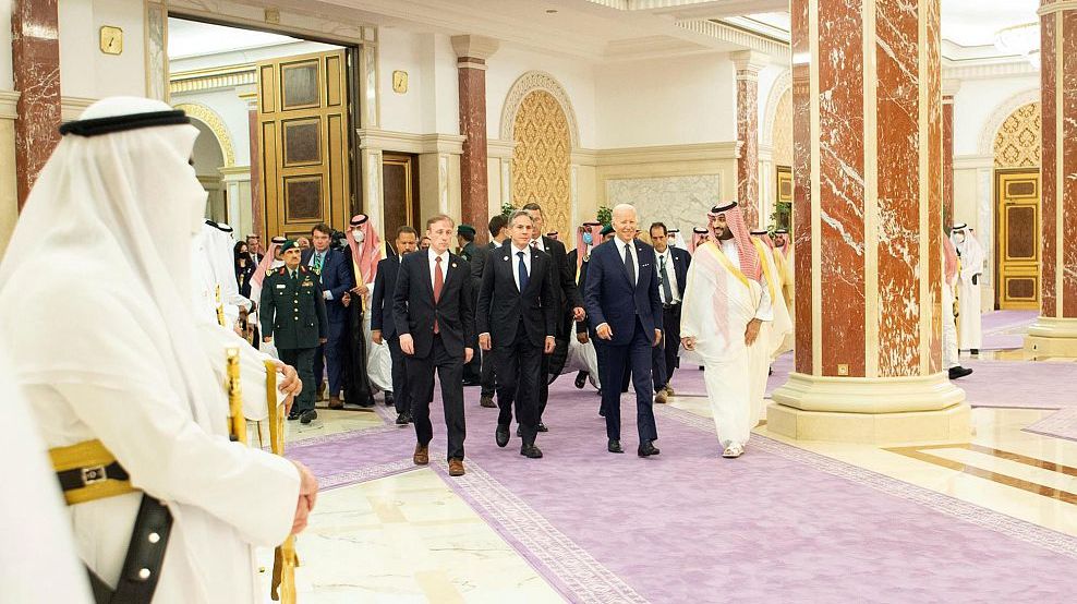 ولي العهد يستقبل الرئيس الامريكي
