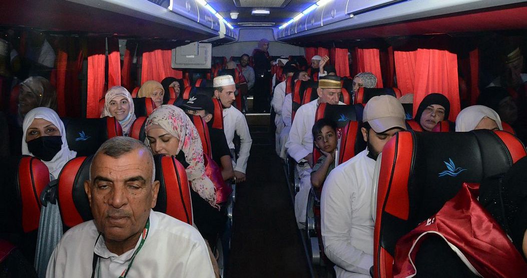 معتمري الخارج في المدينة