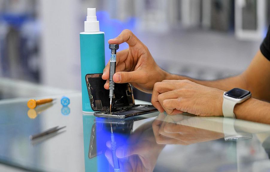 صيانة وبيع الأجهزة الذكية