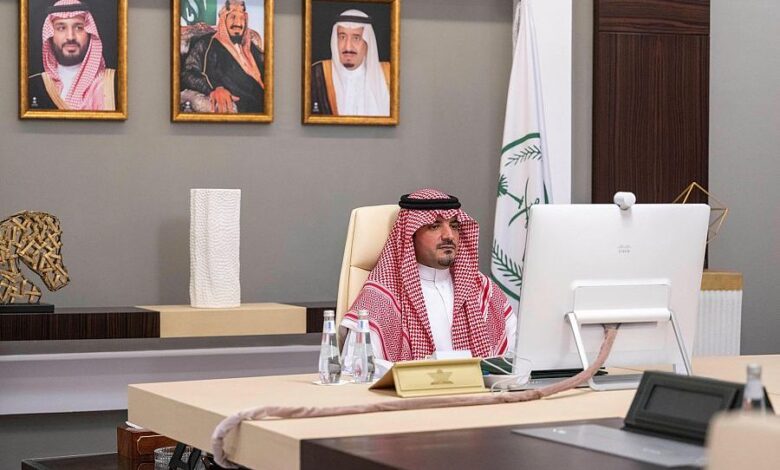  الأمير عبدالعزيز بن سعود 