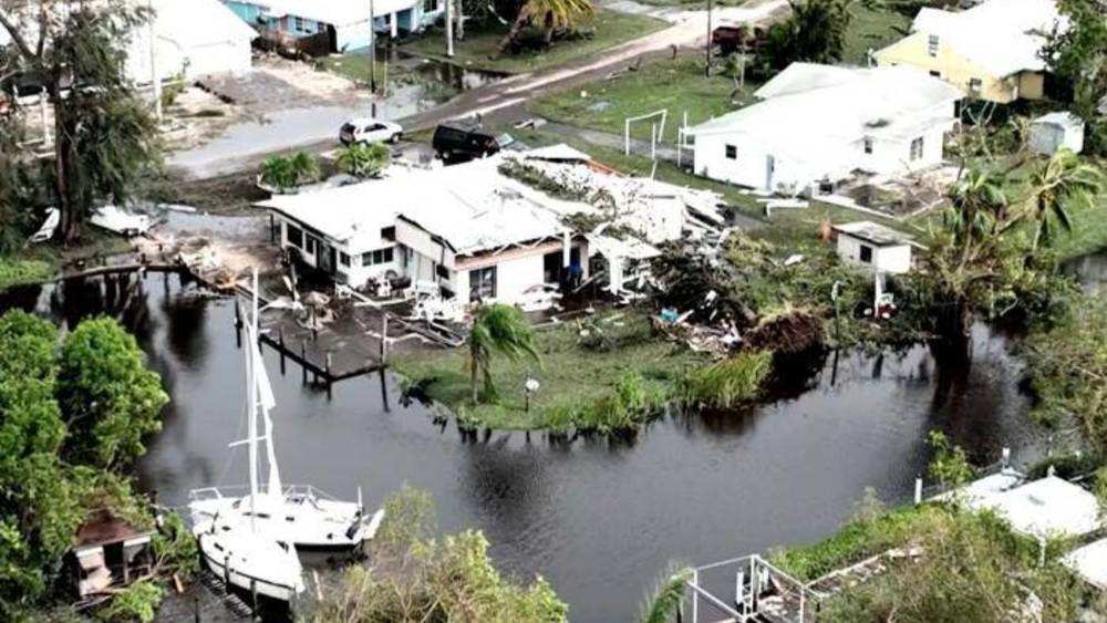 الإعصار إيان