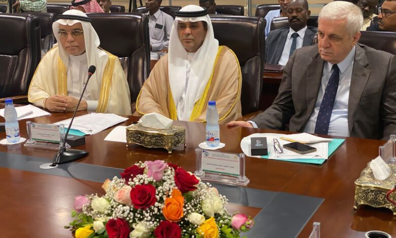 مشاركة السفير السعودي