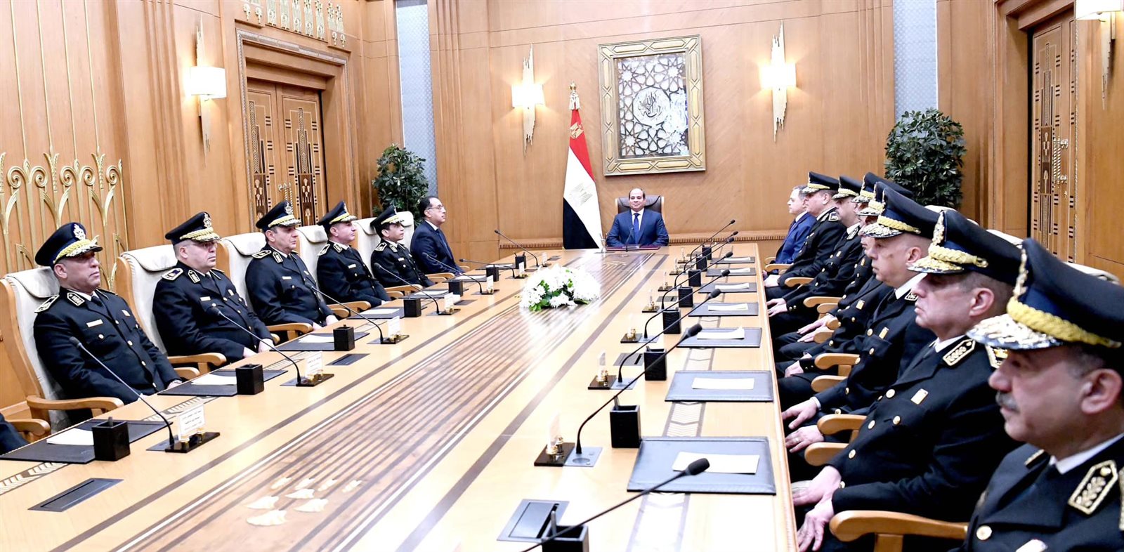 اجتماع السيسي مع الامن