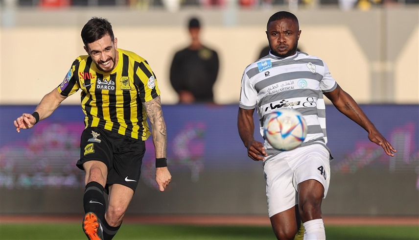 مباراة الاتحاد والطائي
