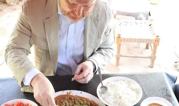 السفير الأمريكي جون غودفري
