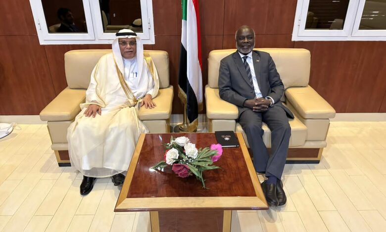 جبريل ابراهيم والسفير السعودي