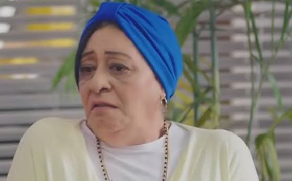 الفنانة لبنى محمود