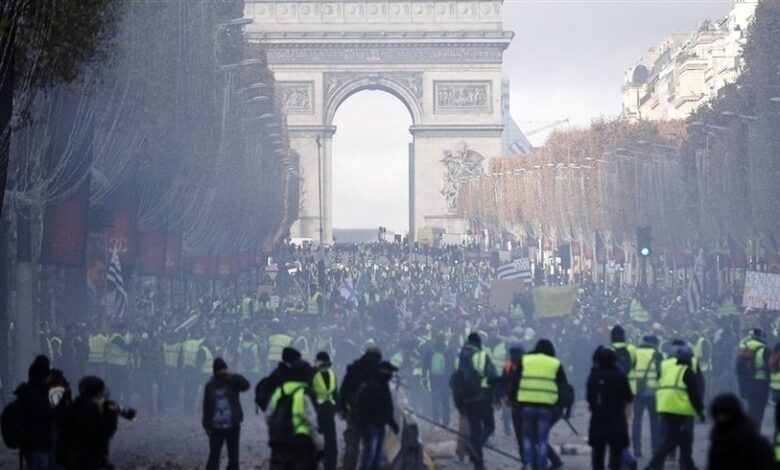 اشتباكات فرنسا