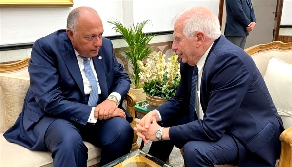 وزير خارجية مصر مع بوريل