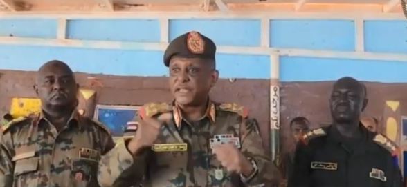 الفريق ياسر العطا