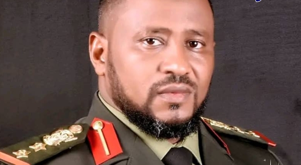 العقيد الحوري