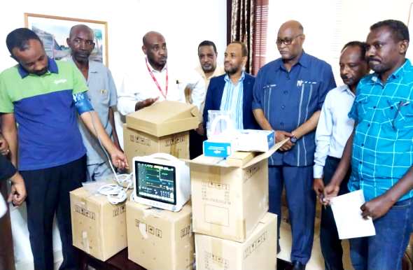 وصول أجهزة مراقبة مرضي القلب