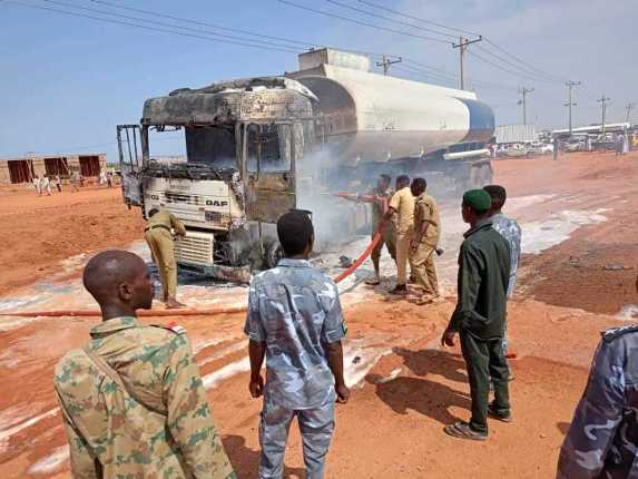 جانب من الحريق