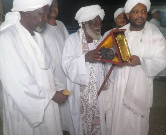 تكريم القارئ شيخ الزين محمد أحمد