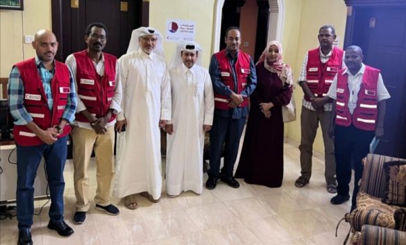 سفير قطر واعضاء الهلال الأحمر
