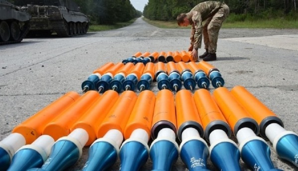 قذائف اليورانيوم الأمريكية