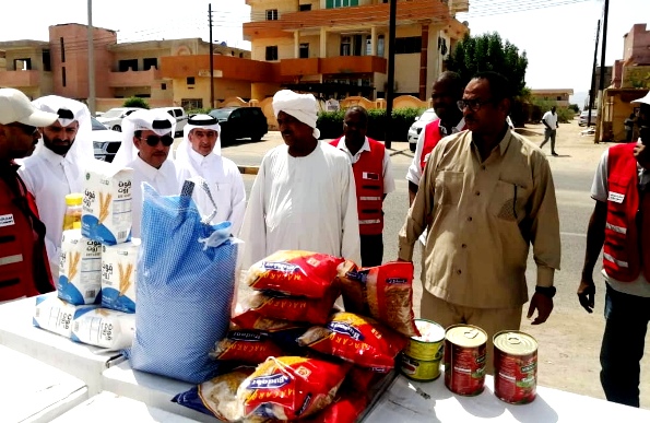 قوافل اغاثة من الهلال الأحمر القطري