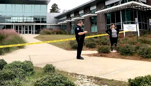 عملية الطعن في حرم الجامعة