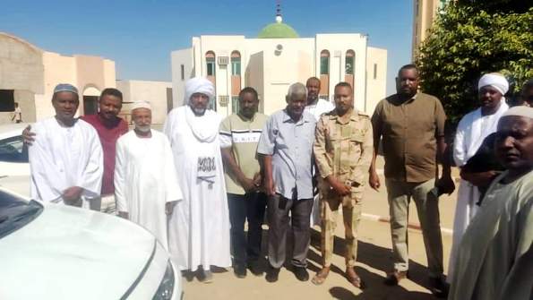 خيري مروي يتفقدون جرحى ومصابي معركة الكرامة