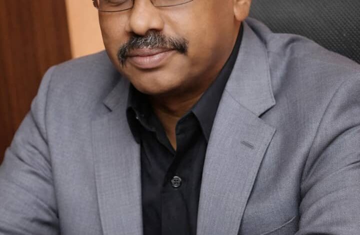 ياسر الفادني